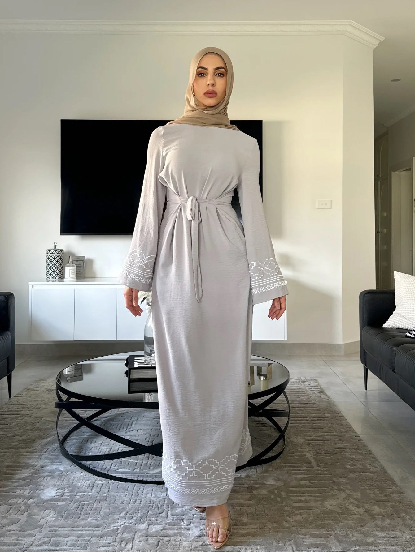 Women Solid Color Embroideried Sleeve Open Abaya
